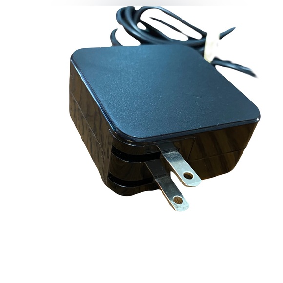 45W USB Type-C Power Adapter - Picture 4 of 4